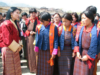 Her Majesty with women